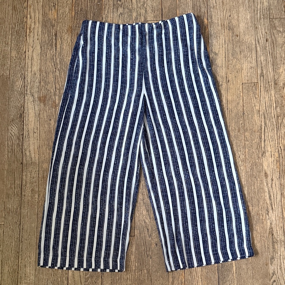Lyssé Lightweight Wide Leg Cropped Pant Navy White Striped Costal Grandma Preppy
